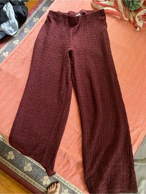 H&M Textured Wide-Leg Pants - Burgundy